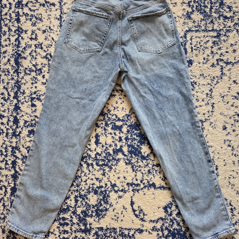 Old Navy Women's Straight Leg Light Blue Pants - Picture 6 of 7